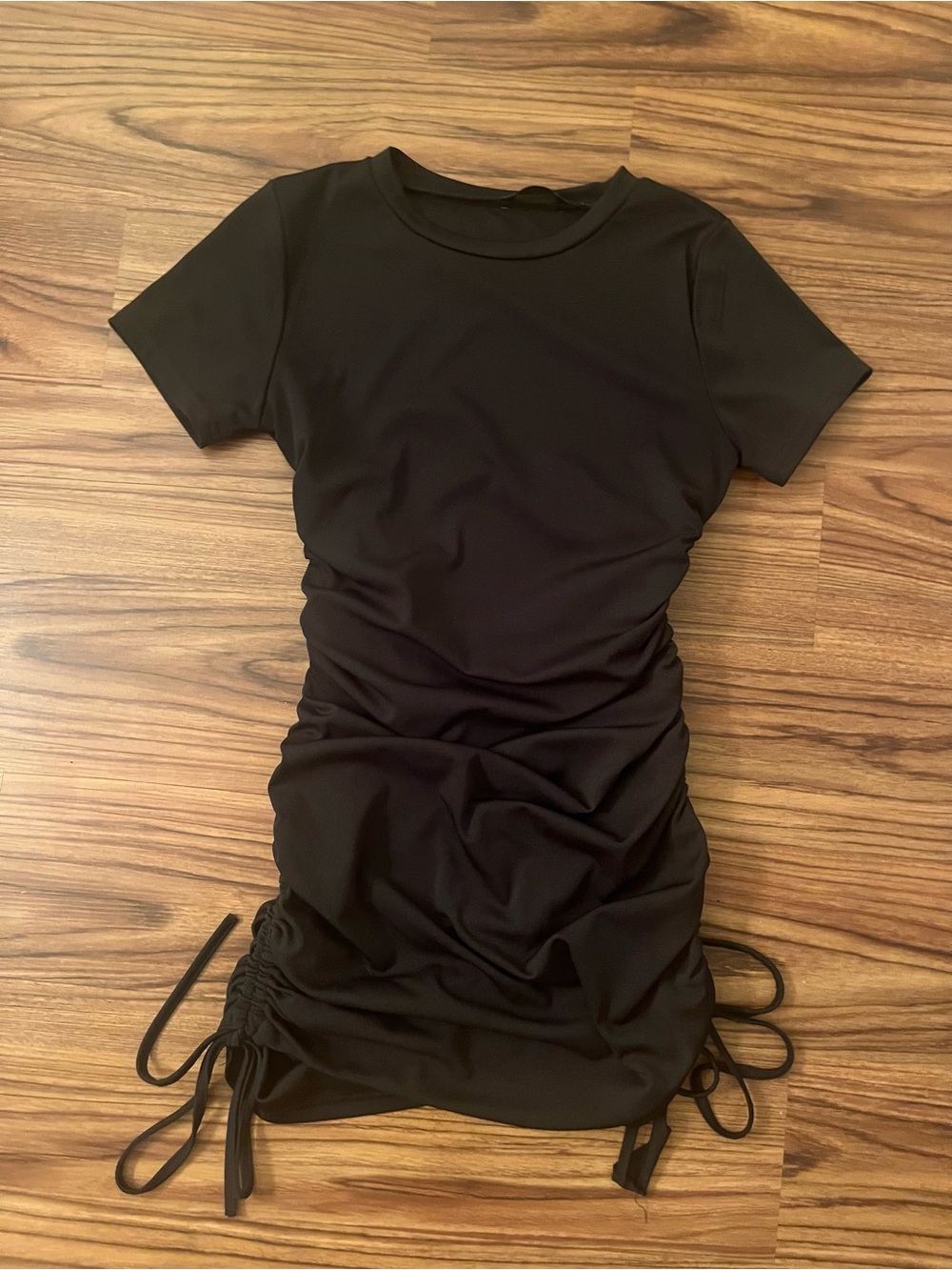 SHEIN Black Short Sleeve Ruched Side-Tie Mini Dress